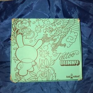 Kid Robot Tattoo Dunny figurine set: 10/12